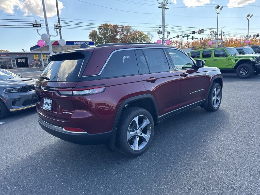 New 2025 Jeep Grand Cherokee Limited w/ MOPAR Finishing Package AWD/4WD image 5