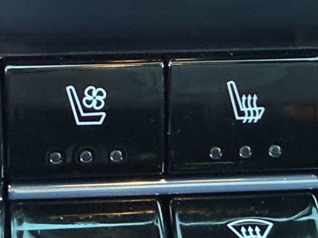 Used 2024 Chevrolet Colorado ZR2 w/ ZR2 Convenience Package III image 19