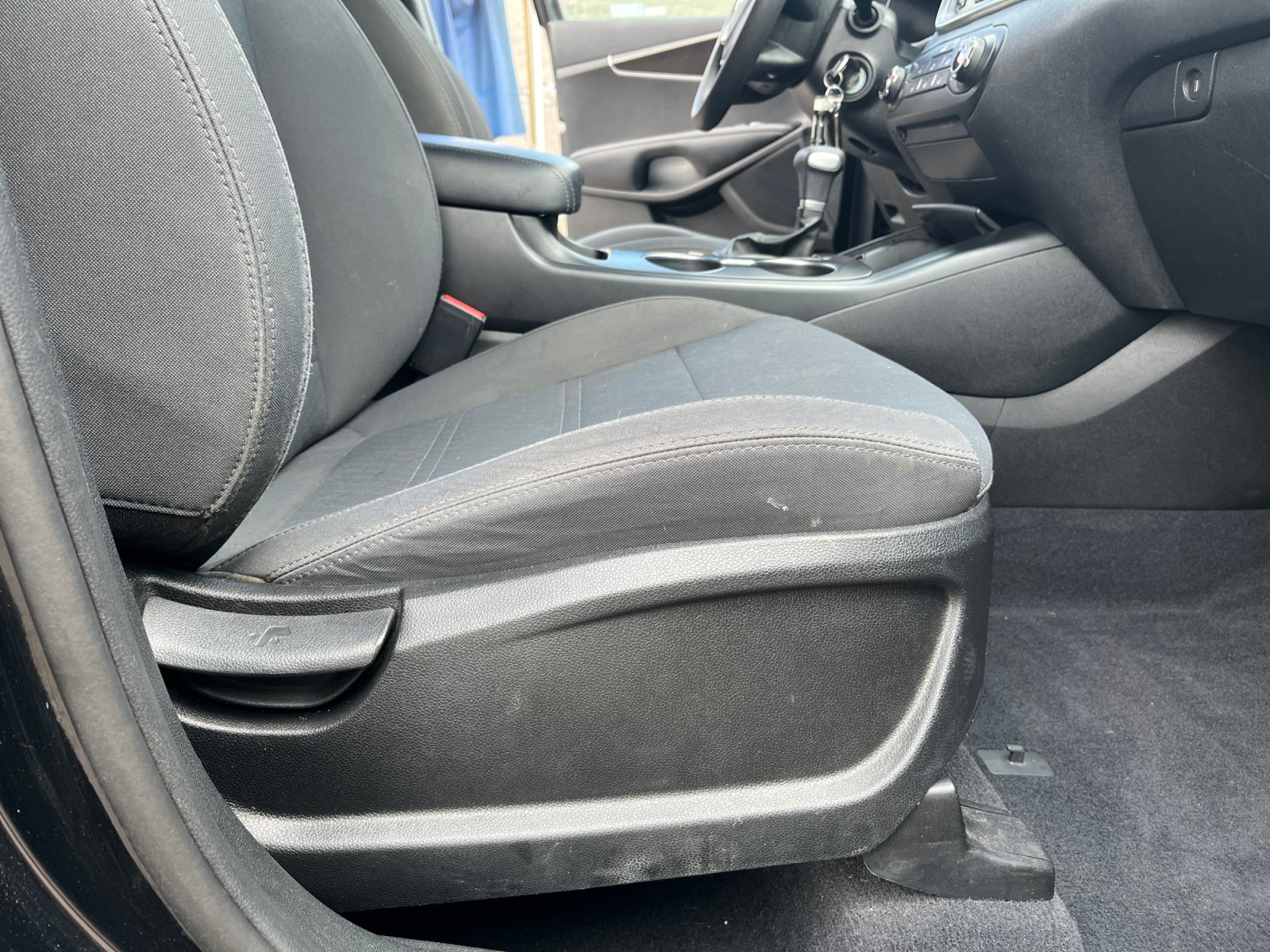 Used 2019 Kia Sorento L FWD image 30