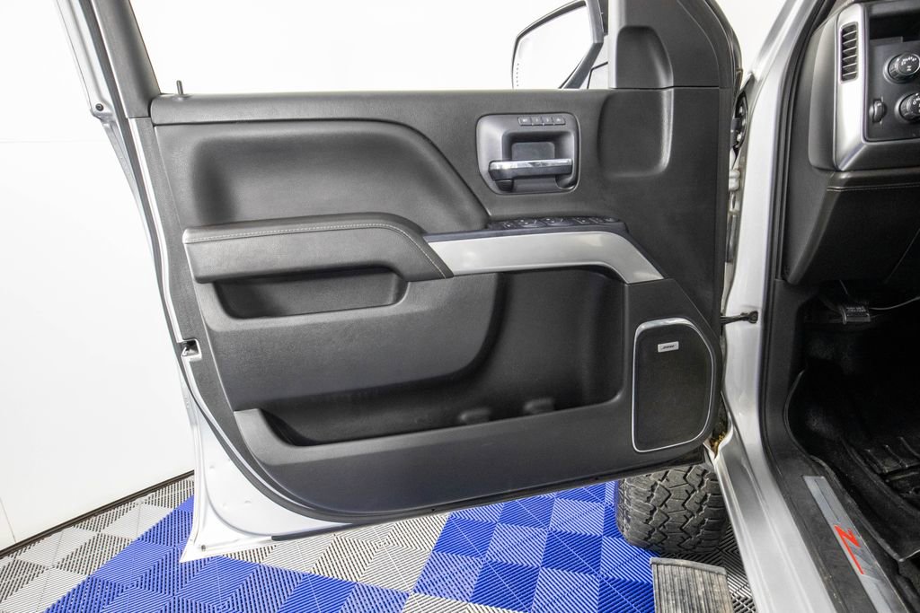 Used 2017 Chevrolet Silverado 1500 LTZ Z71 w/ Redline Edition image 11