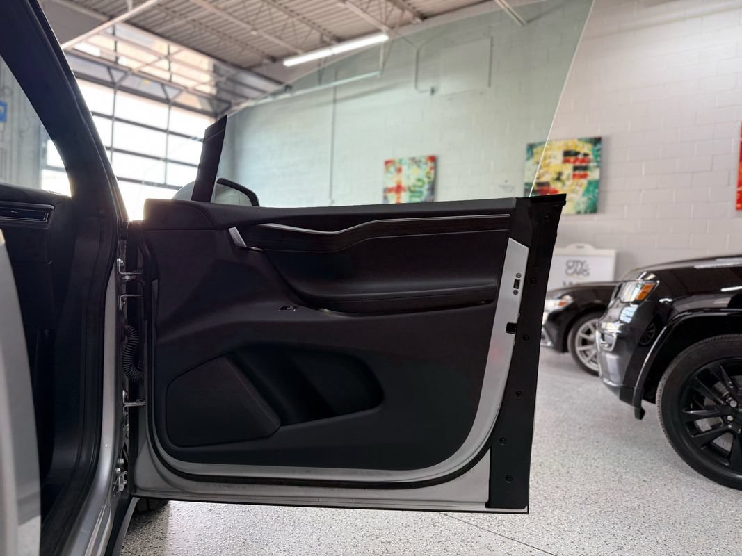 Used 2016 Tesla Model X 90D AWD/4WD image 19