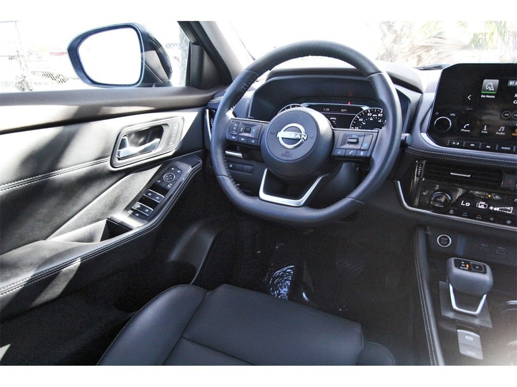 Used 2023 Nissan Rogue SL w/ SL Premium Package image 8