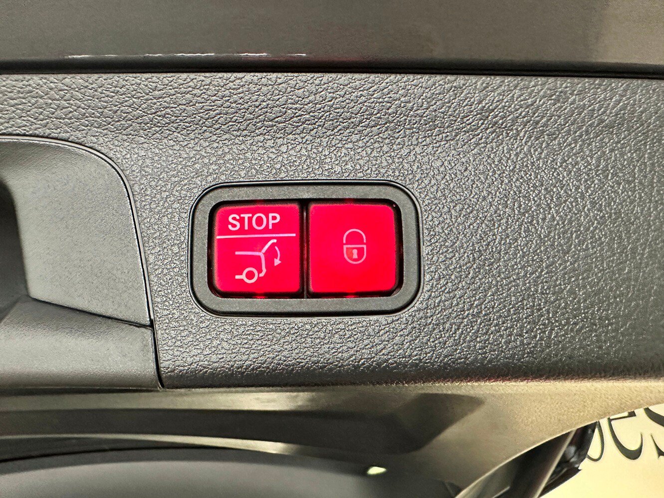 Certified 2023 Mercedes-Benz GLS 450 4MATIC image 43