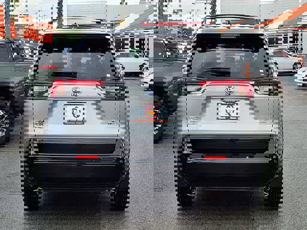 Used 2023 Toyota RAV4 XSE image 5