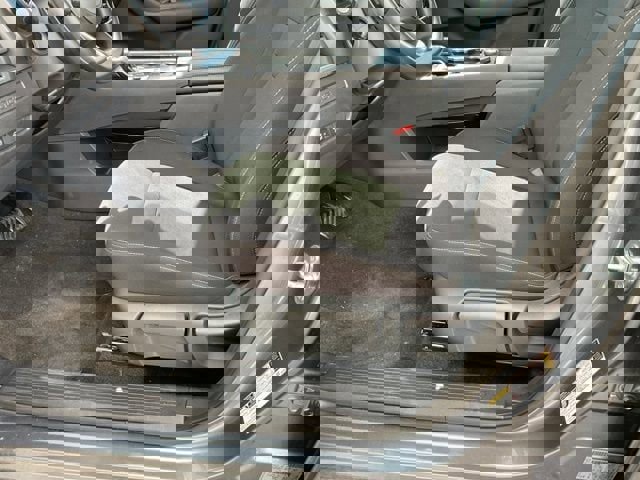 Used 2024 Nissan Rogue S AWD/4WD image 18