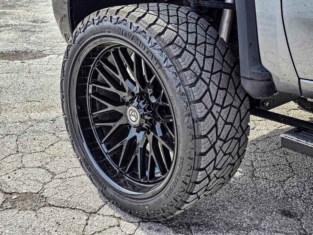 Used 2025 Chevrolet Silverado 2500 LT w/ Trail Boss Package image 11