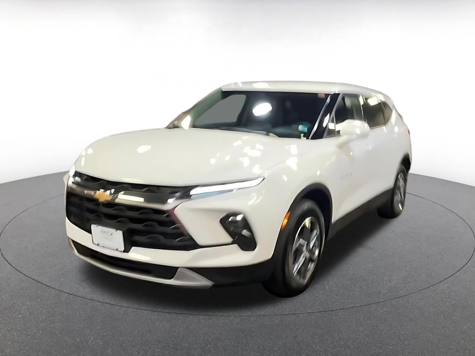 Used 2025 Chevrolet Blazer LT image 7