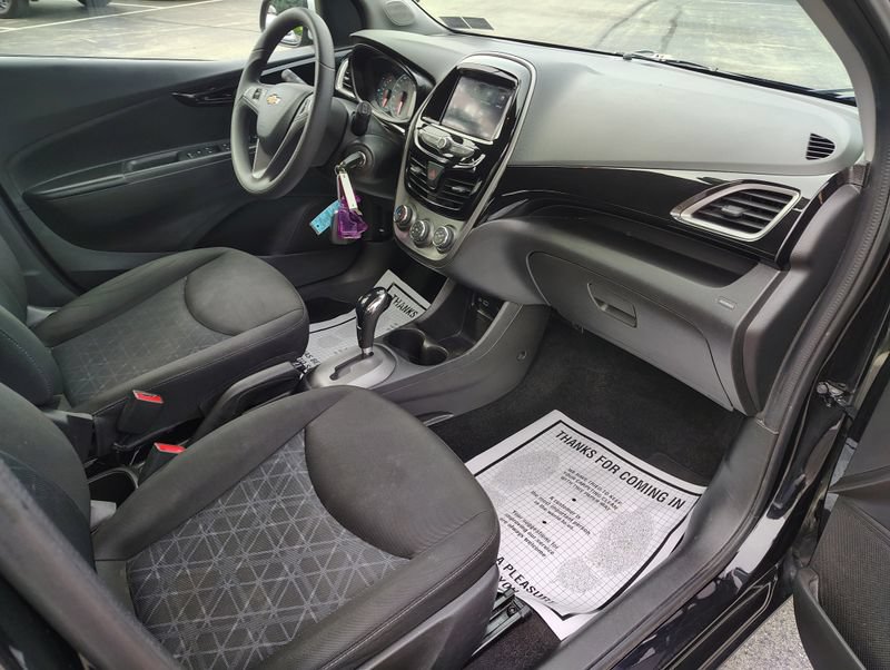 Used 2021 Chevrolet Spark LT w/ Spark Special Edition FWD image 19