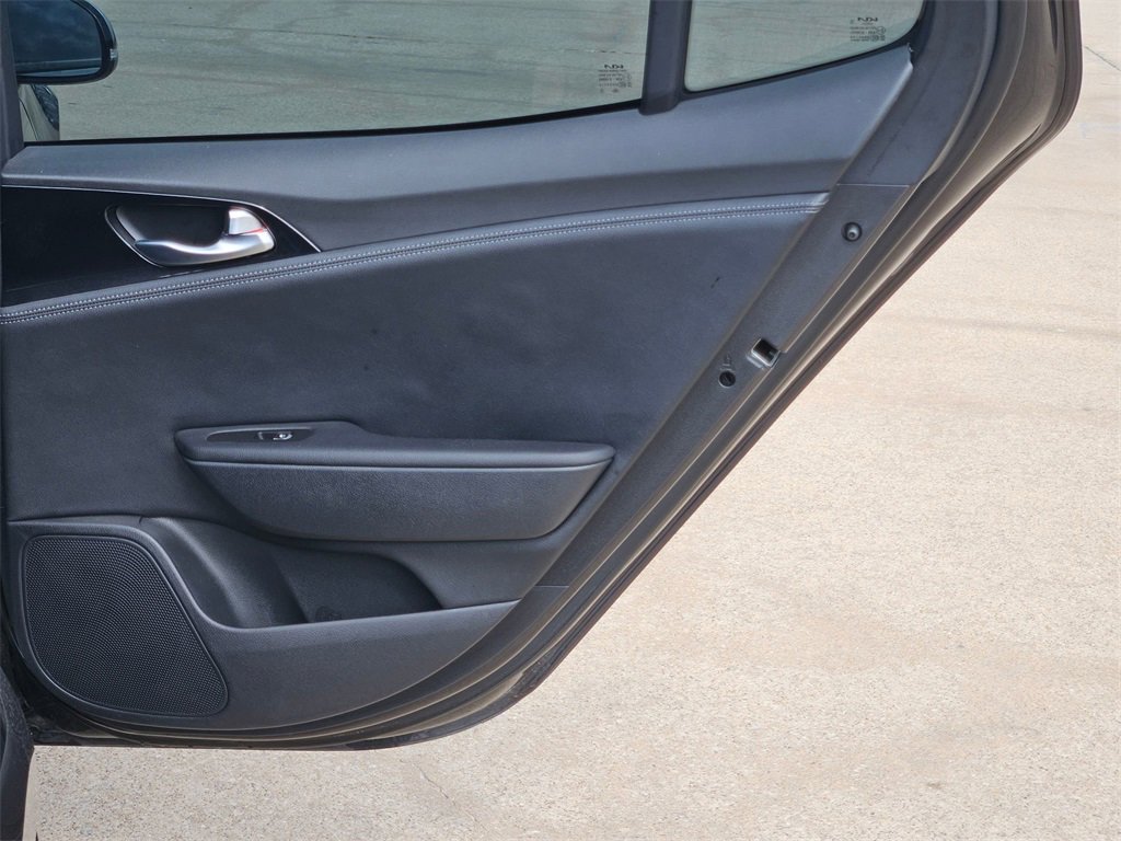 Used 2023 Kia Stinger GT-Line image 29