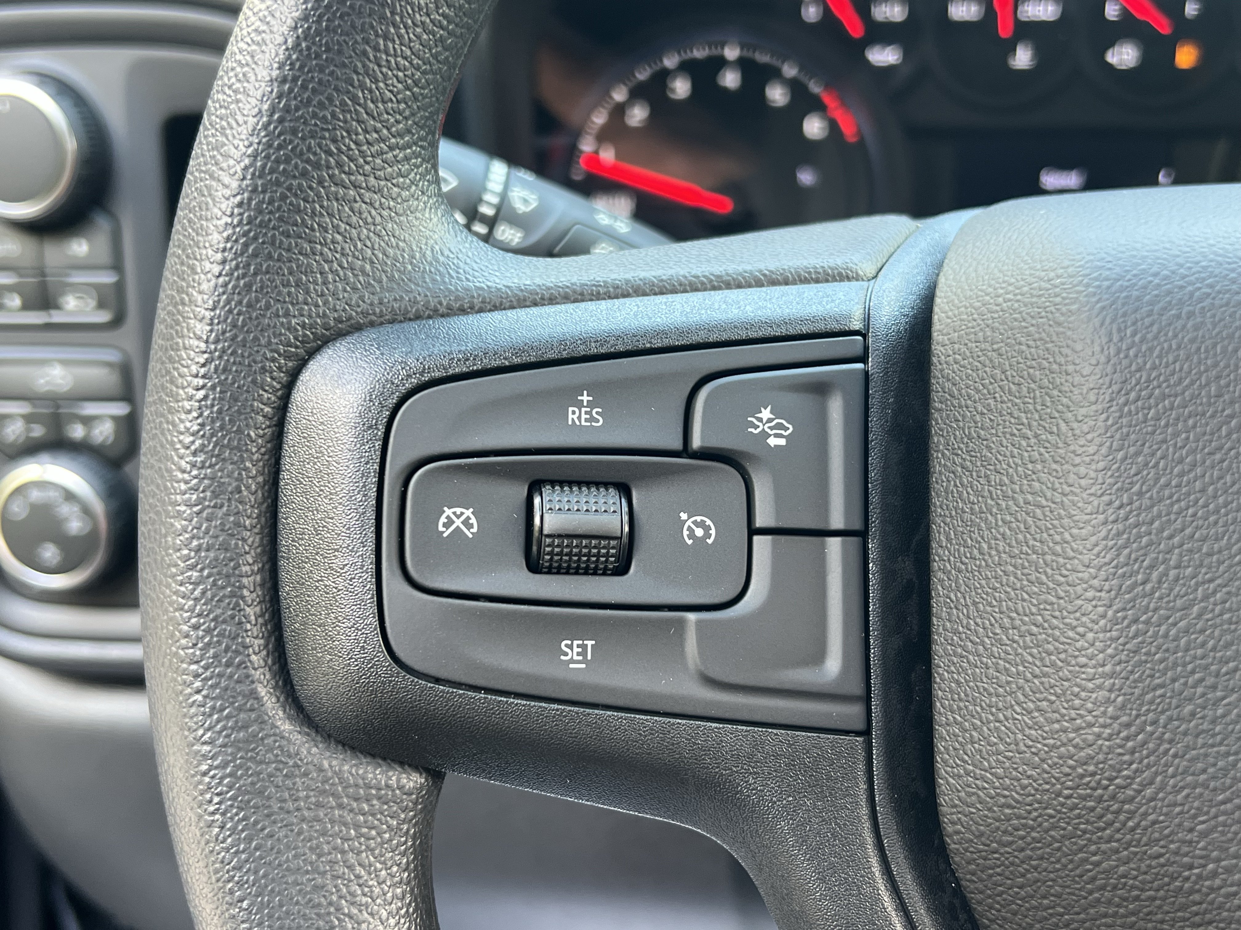 New 2026 Chevrolet Silverado 1500 Custom w/ Turbomax Blackout Package AWD/4WD image 45