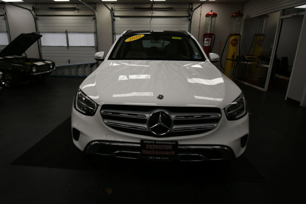 Used 2020 Mercedes-Benz GLC 300 4MATIC image 3