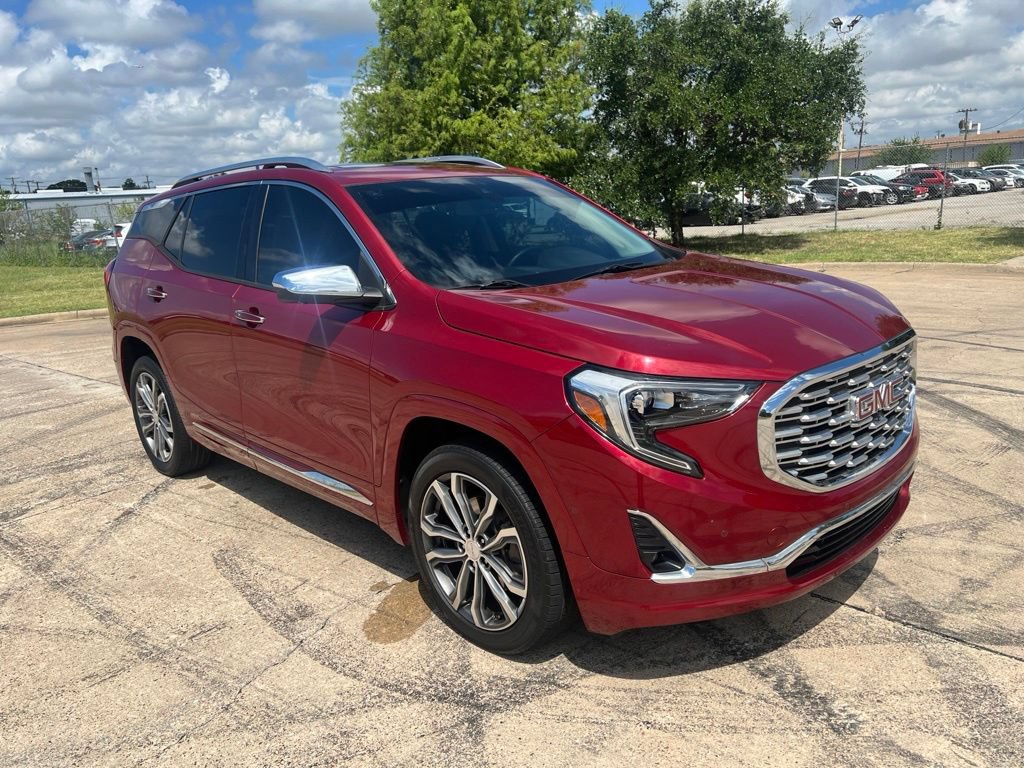 Used 2020 GMC Terrain Denali w/ Denali Premium Package FWD image 18
