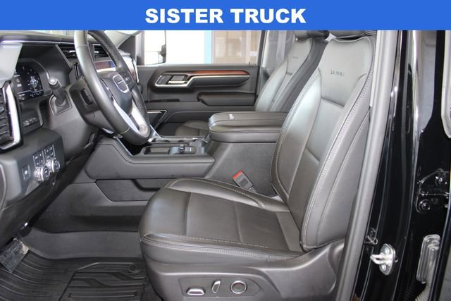 Used 2025 GMC Sierra 3500 Denali w/ Denali Reserve Package image 21