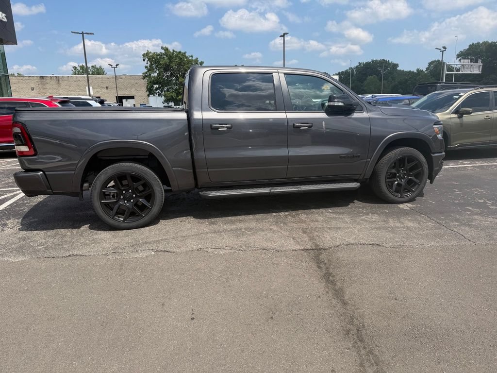 Used 2022 RAM 1500 Laramie AWD/4WD image 3