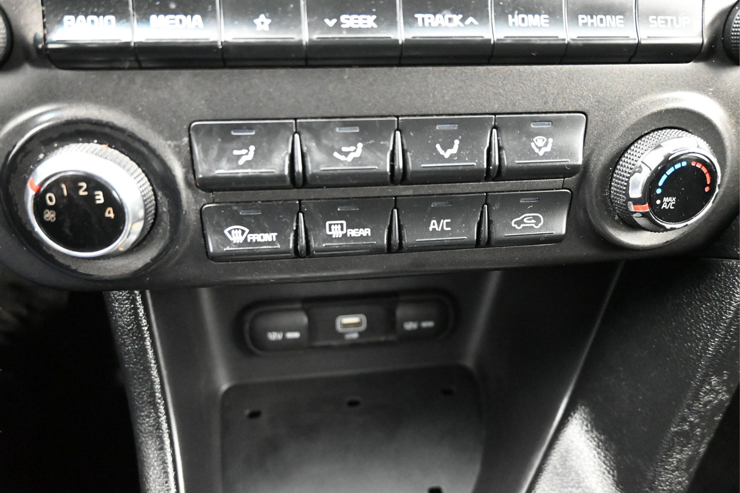 Used 2022 Kia Sportage LX AWD/4WD image 24