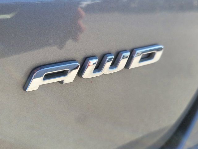 Certified 2022 Ford Edge Titanium AWD/4WD image 11