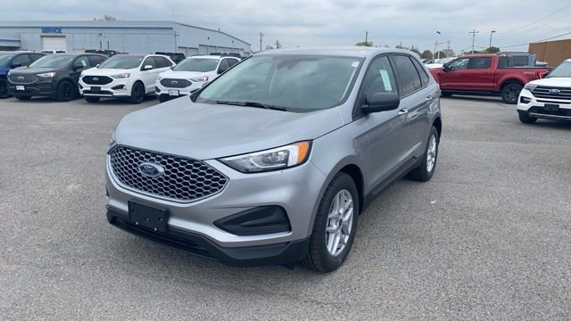 New 2024 Ford Edge SE image 1