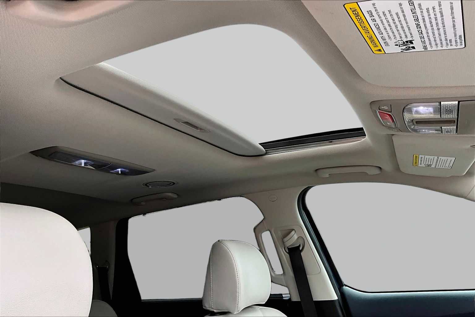 Used 2024 Kia Telluride EX w/ EX Captain's Chair Package AWD/4WD image 14
