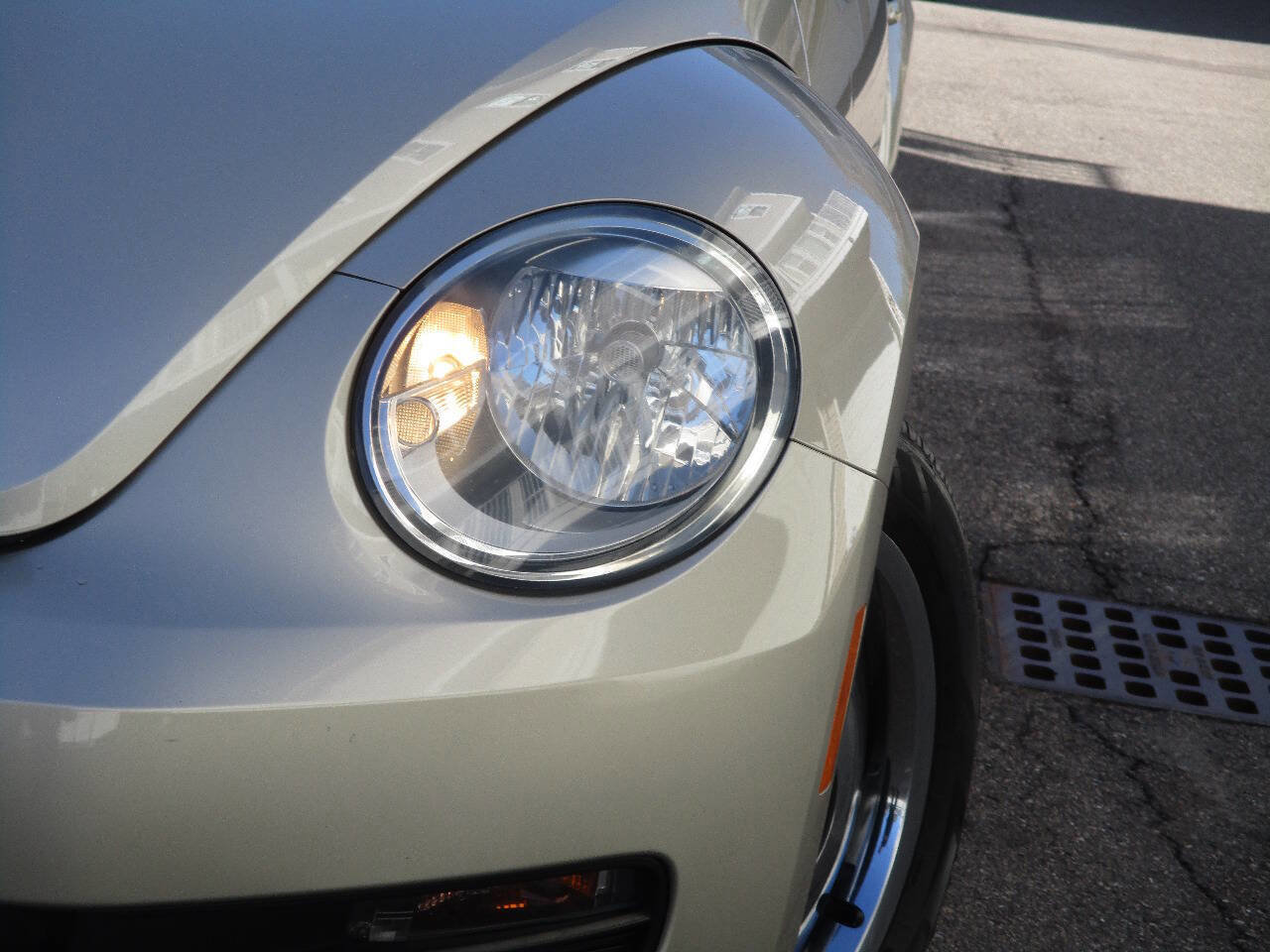 Used 2012 Volkswagen Beetle 2.5 FWD image 48