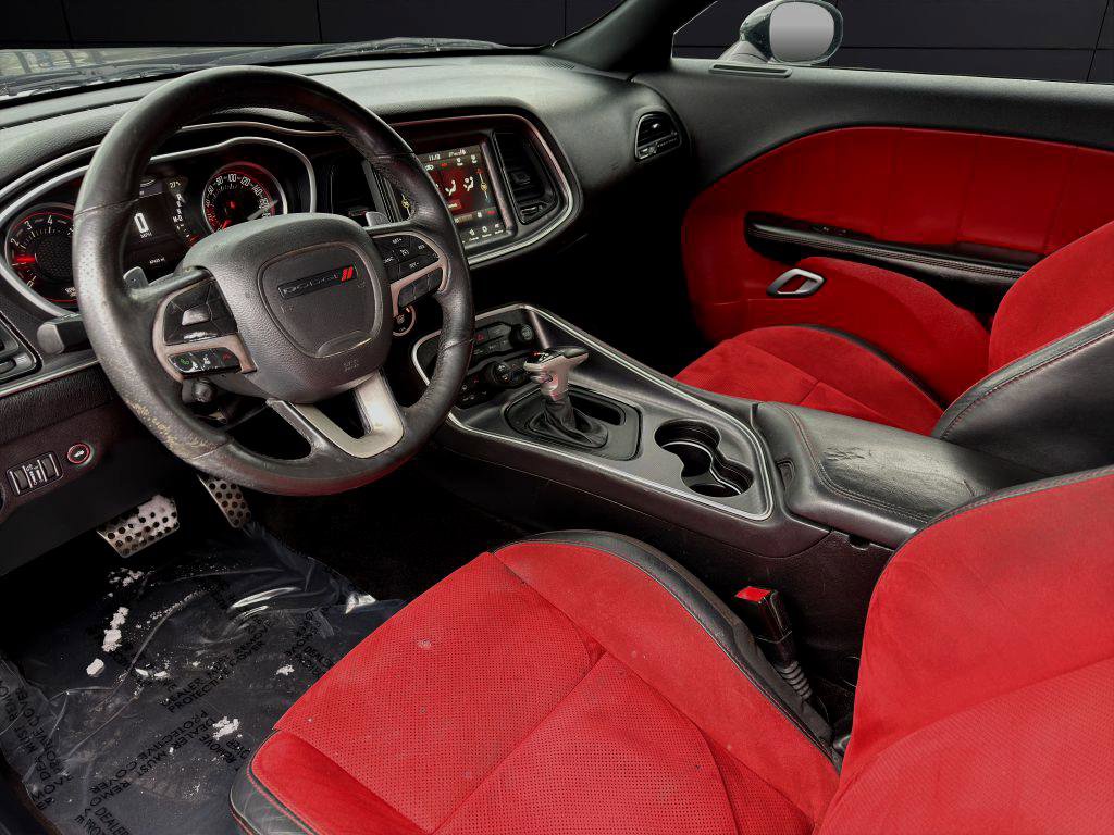 Used 2017 Dodge Challenger R/T Scat Pack w/ Leather Interior Group image 12