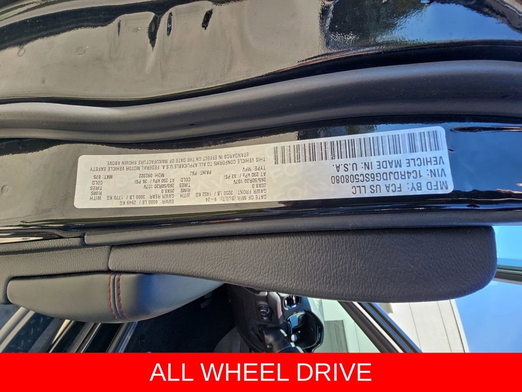 Used 2025 Dodge Durango GT image 37