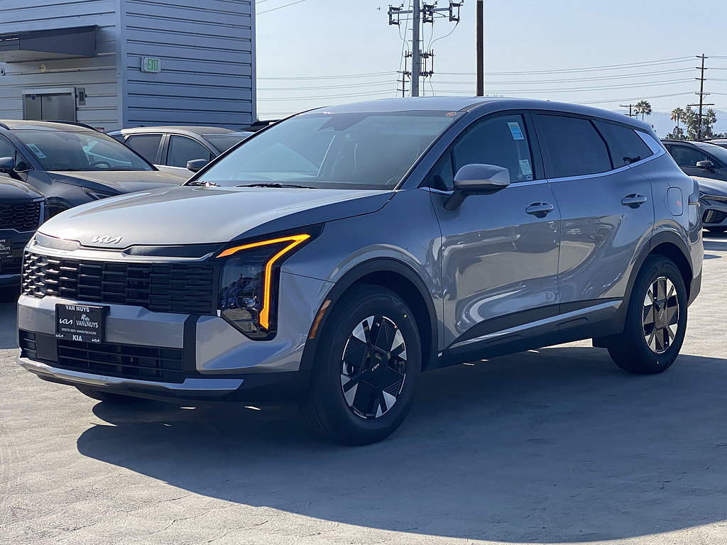 New 2026 Kia Sportage LX FWD image 7