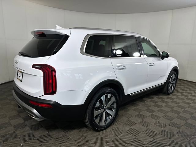 Used 2022 Kia Telluride S image 3