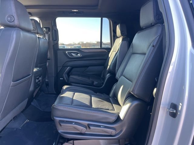 Used 2022 Chevrolet Suburban High Country image 37