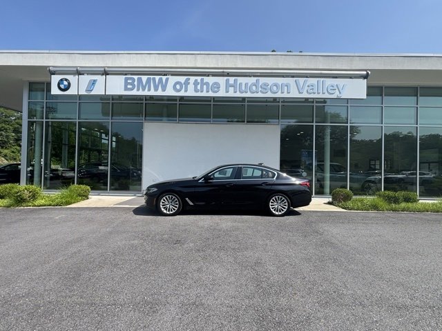 Used 2022 BMW 530i xDrive w/ Premium Package