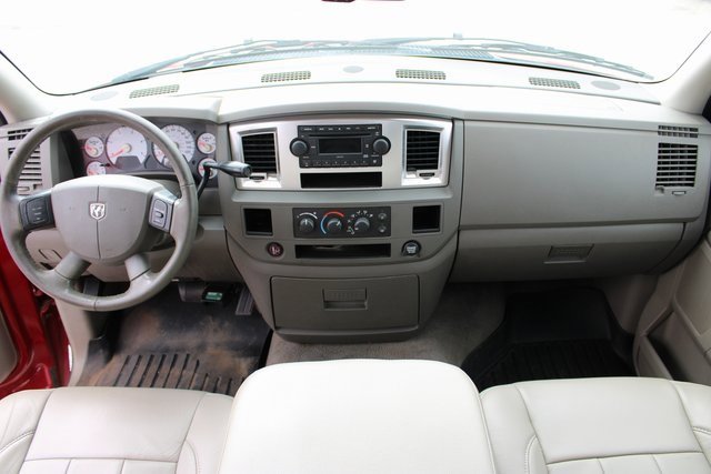 Used 2007 Dodge Ram 3500 Truck SLT image 15