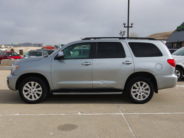 Used 2012 Toyota Sequoia Platinum image 3