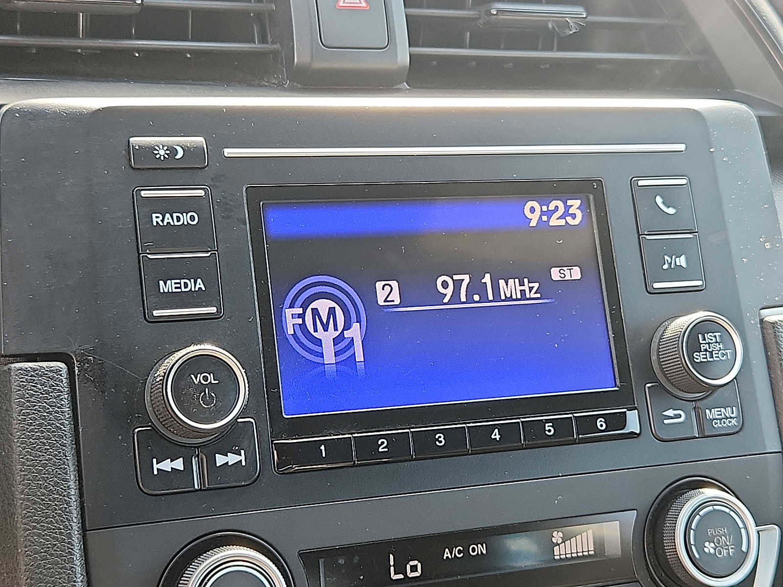 Certified 2019 Honda Civic LX image 16