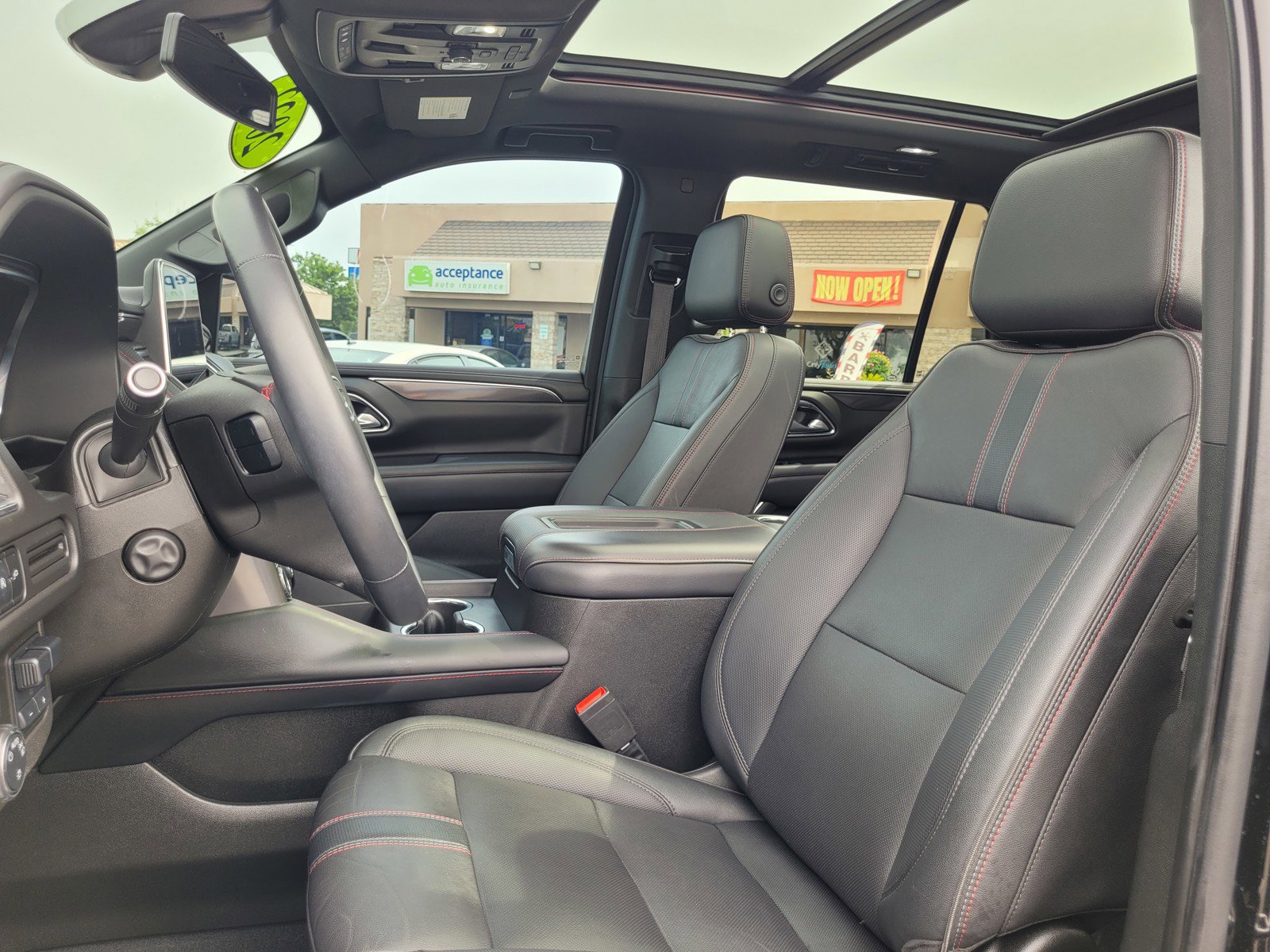 Used 2022 Chevrolet Tahoe RST w/ Luxury Package image 10