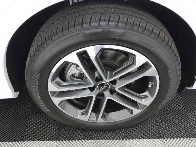 New 2026 Audi Q5 Premium Plus AWD/4WD image 9