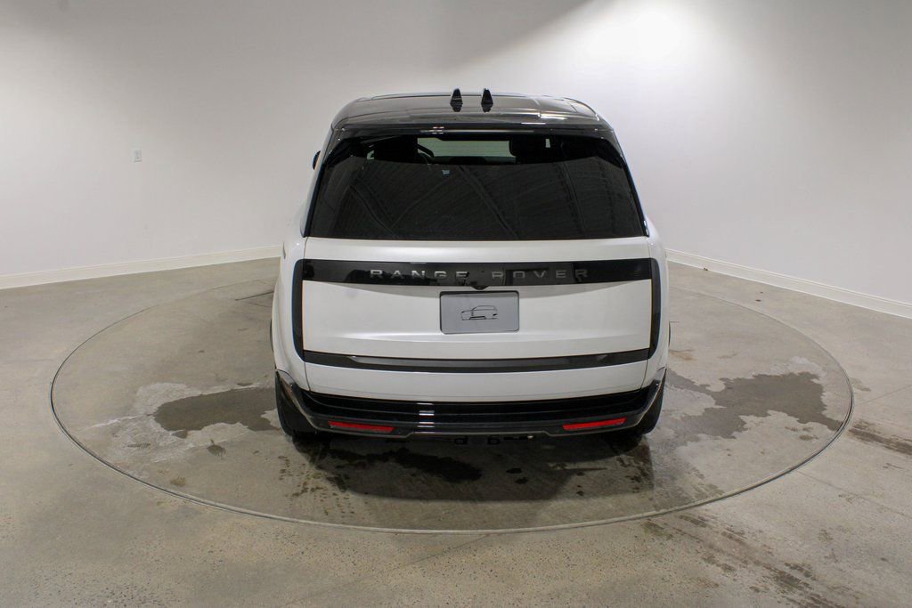 New 2026 Land Rover Range Rover Long Wheelbase SE AWD/4WD image 4