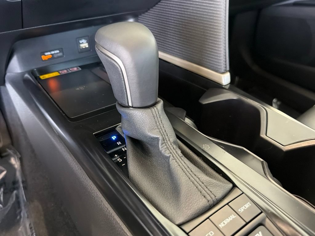 Certified 2026 Toyota Camry Hybrid FWD image 29