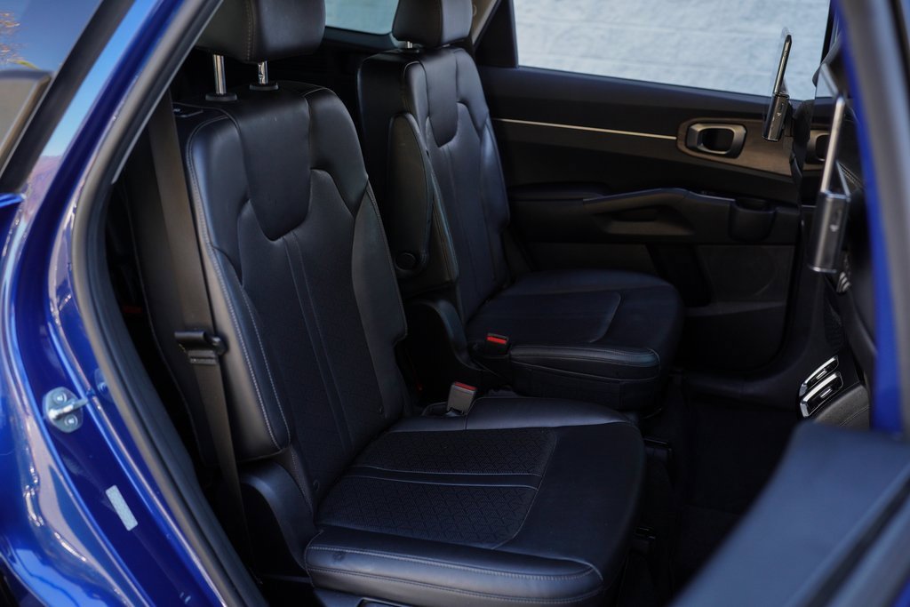 Used 2023 Kia Sorento EX image 20