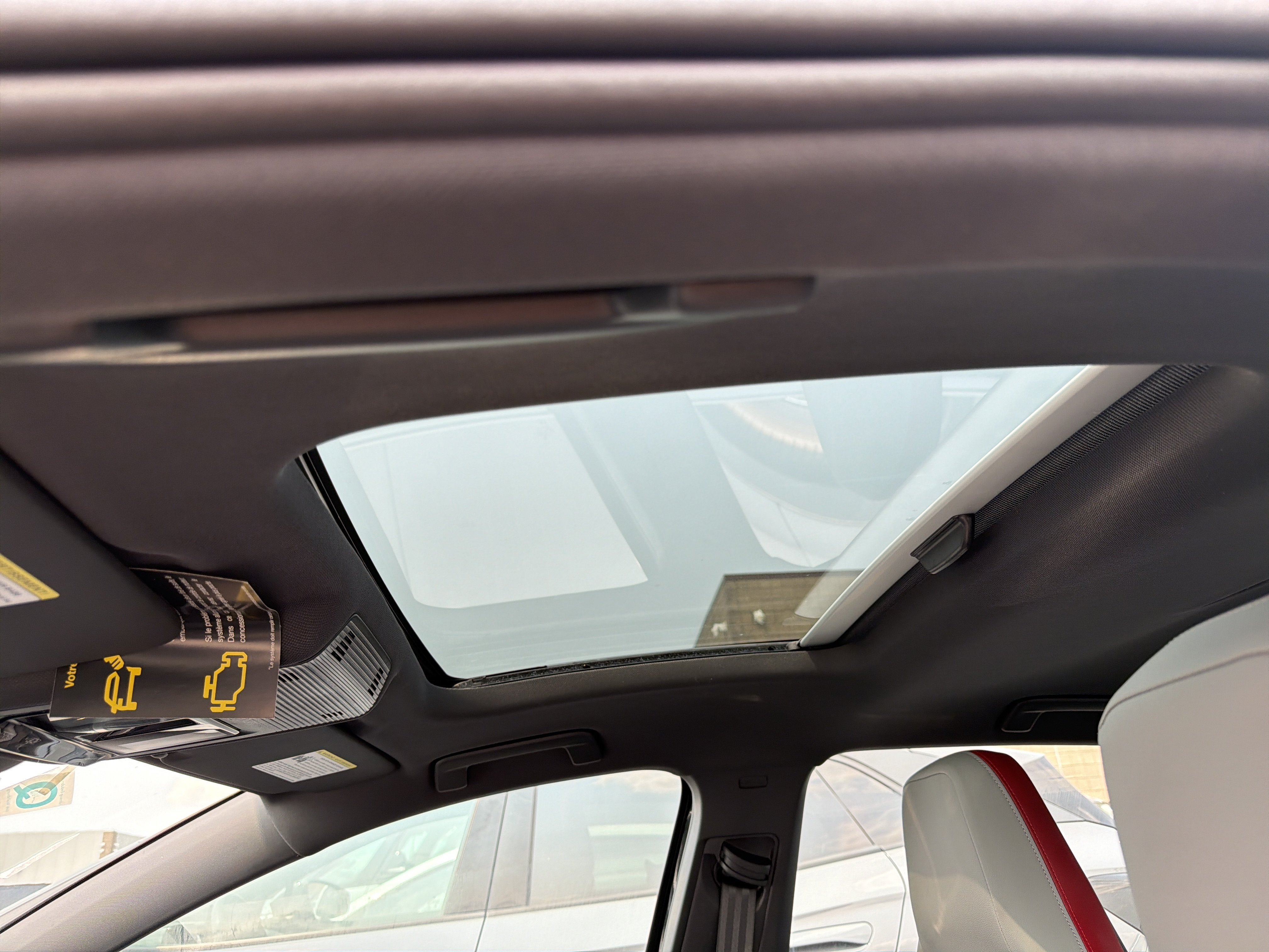 New 2026 Volkswagen GTI SE FWD image 18