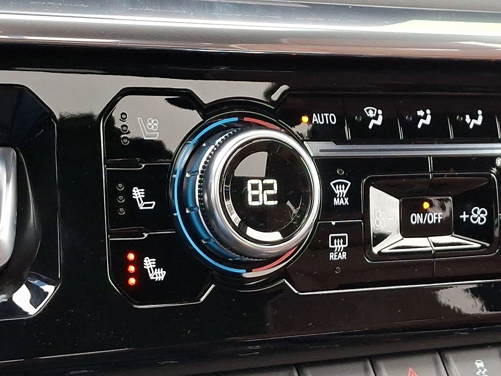 New 2026 GMC Sierra 3500 Denali Ultimate image 24