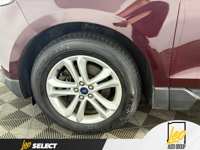 Used 2020 Ford Edge SEL w/ Cold Weather Package AWD/4WD image 24