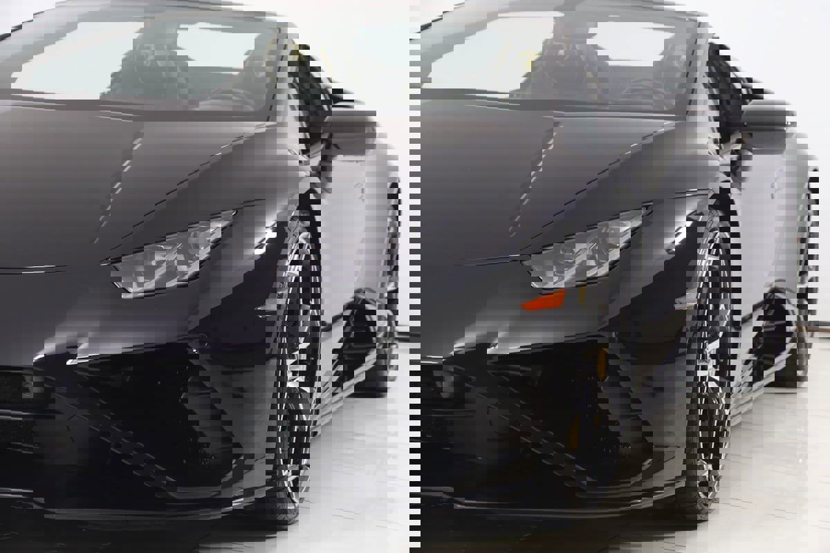 Used 2023 Lamborghini Huracan EVO image 95
