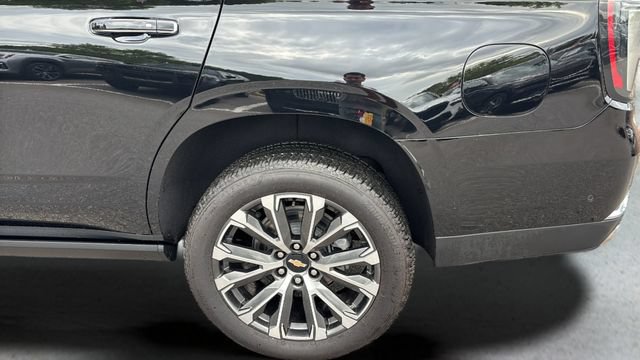 Used 2025 Chevrolet Tahoe High Country AWD/4WD image 37