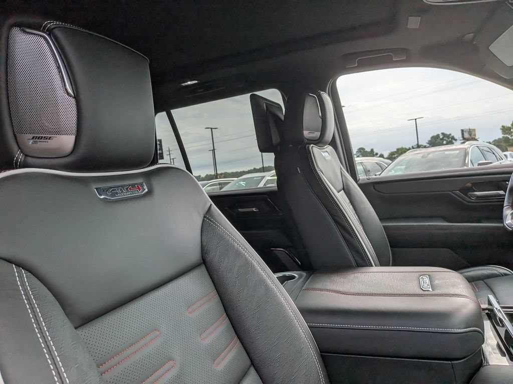 Used 2025 GMC Yukon AT4 Ultimate AWD/4WD image 28