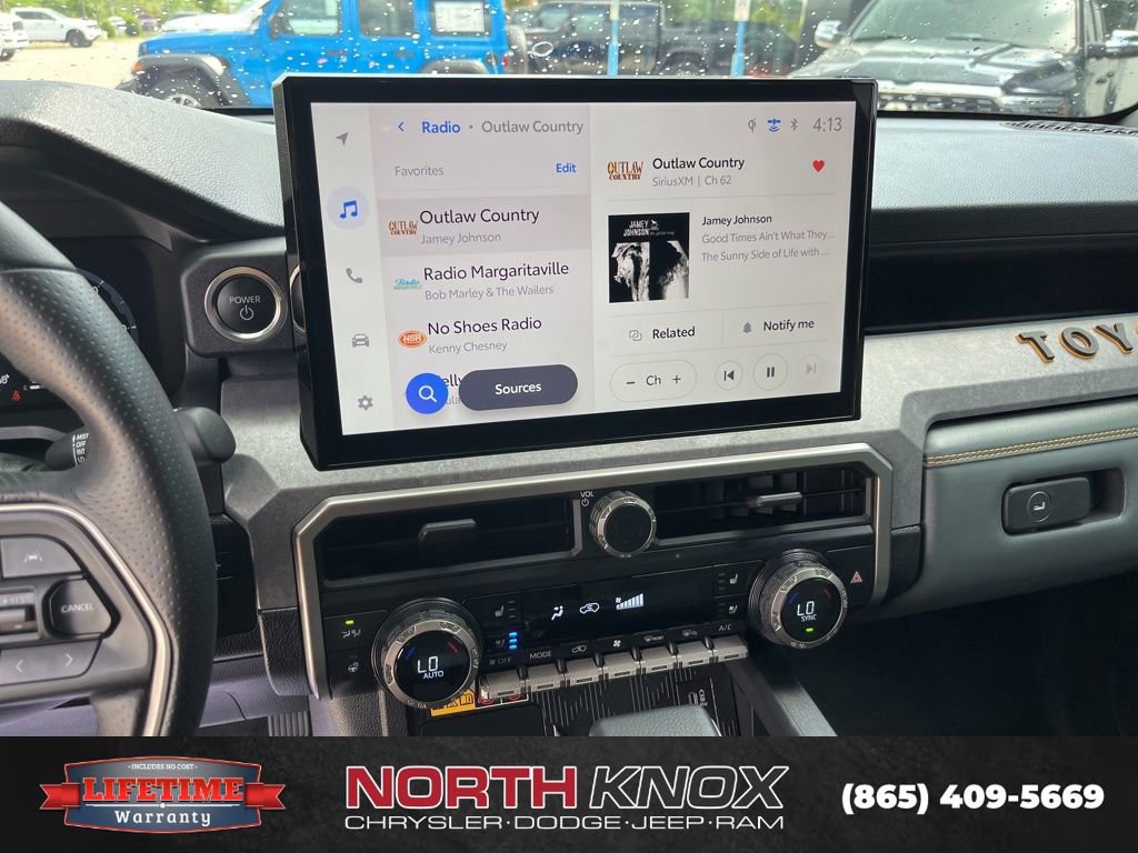 Used 2025 Toyota 4Runner Trailhunter AWD/4WD image 9