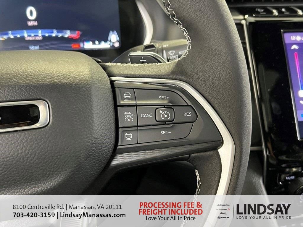 New 2025 Jeep Grand Cherokee Laredo X w/ Luxury Tech Group I AWD/4WD image 34