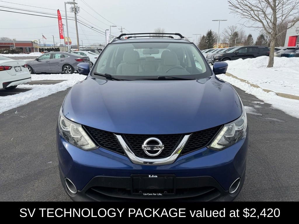 Used 2018 Nissan Rogue Sport SV w/ SV Technology Package image 3