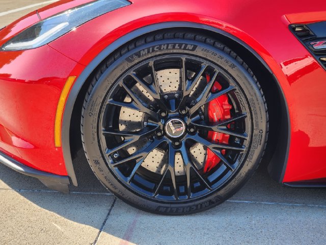 Used 2017 Chevrolet Corvette Z06 RWD image 17