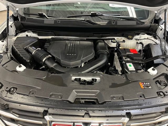 Used 2025 GMC Acadia Elevation image 28
