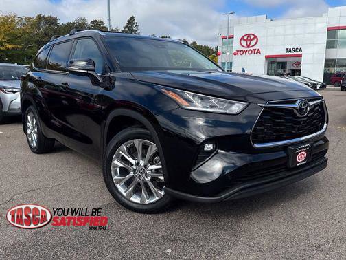 Used 2024 Toyota Highlander Limited