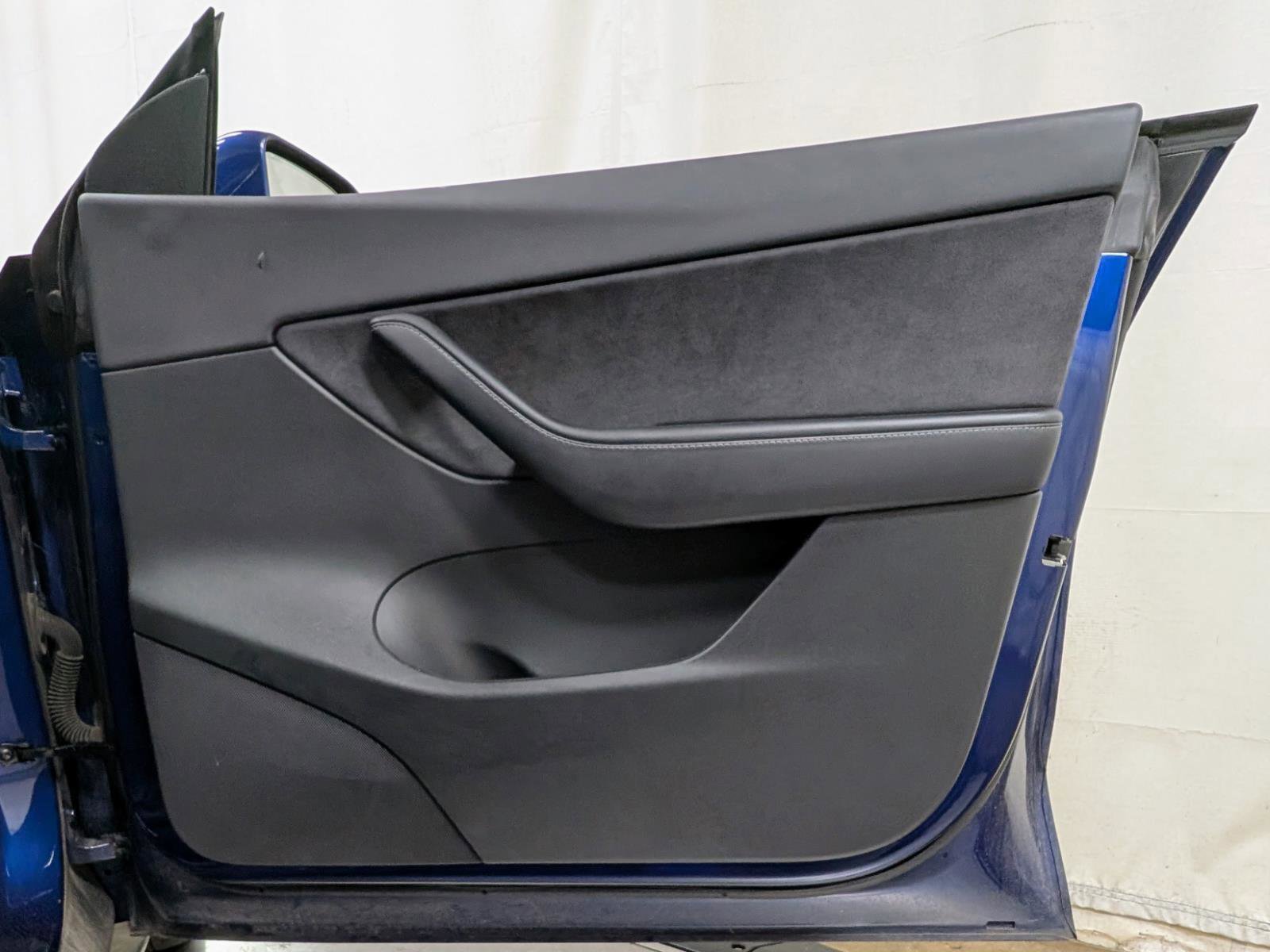 Used 2021 Tesla Model Y Performance image 23